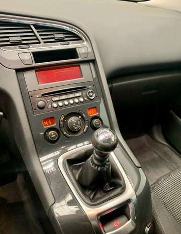 Peugeot 5008 1.6 e-HDI full