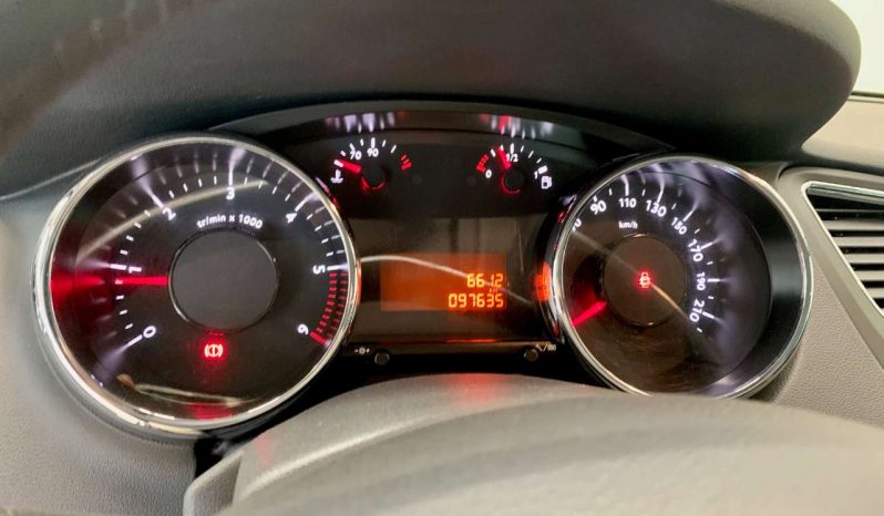 Peugeot 5008 1.6 e-HDI full