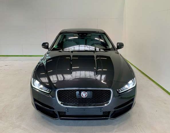 Jaguar XE 2.0 D Prestige full