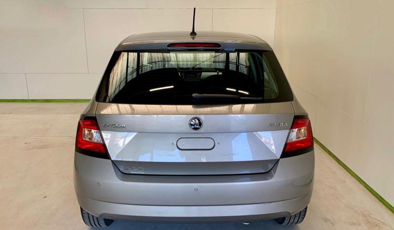 Skoda Fabia 1.0i full