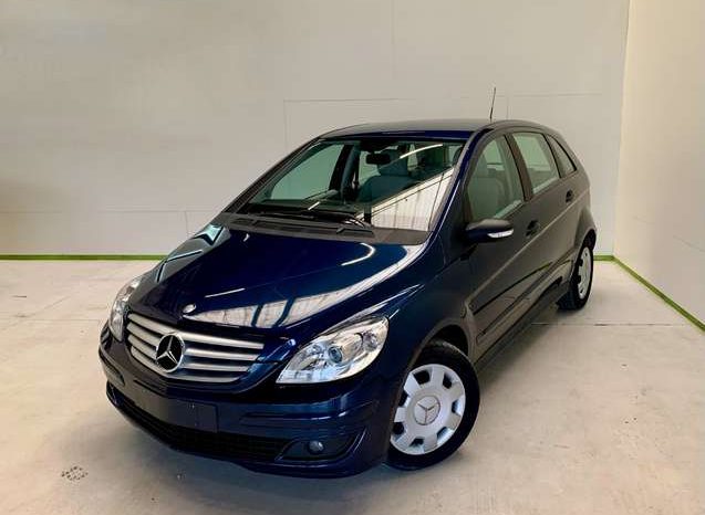 Mercedes-Benz B 180 CDI full