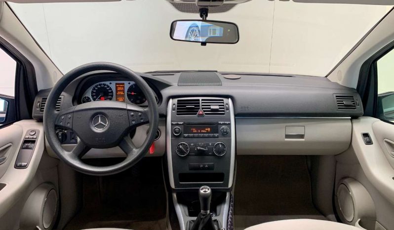 Mercedes-Benz B 180 CDI full